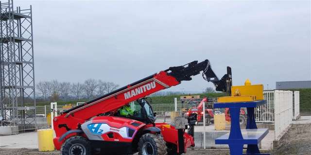 Manitou представив свій перший прототип водневого телескопічного навантажувача