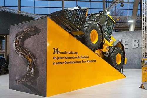 JCB презентовала новинки на выставке Agritechniсa-2017