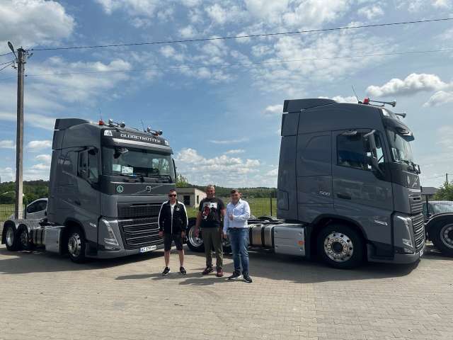 В Україні передали цікаві тягачі Volvo