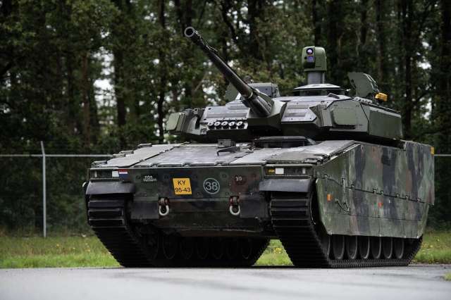 Україна отримає 40 нових БМП CV90