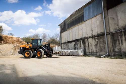 Doosan представила нові колісні навантажувачі