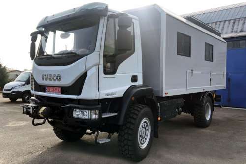 Українські енергетики отримали нові спецавтомобілі на базі IVECO