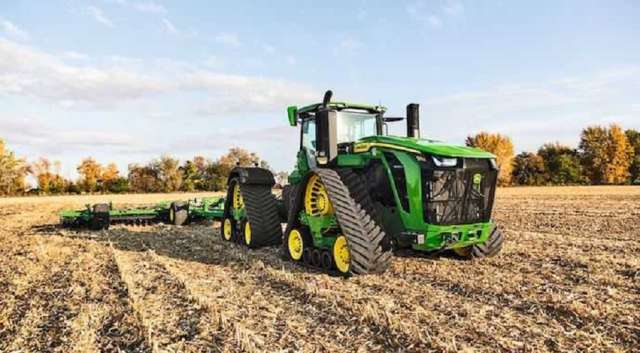 John Deere представив свій найпотужніший серійний трактор