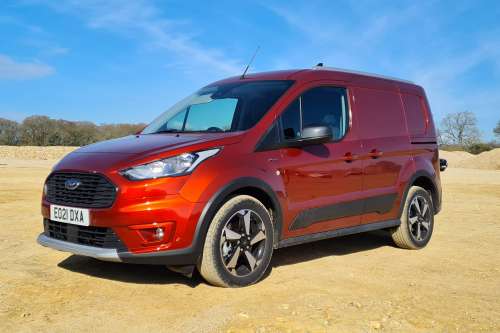 Оновлений Ford Transit Connect отримав плагін-гібридну версію та повний привід