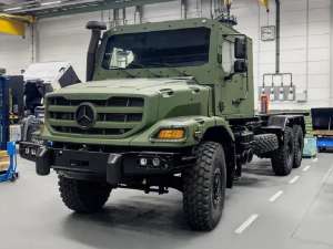 Представили вантажівку Mercedes-Benz Zetros із новою бронекабіною