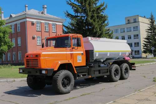 Українські гірники отримали потужний повнопривідний спецавтомобіль на базі КрАЗ. ФОТО