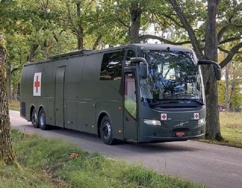 Норвегія передала Україні військові автобуси швидкої допомоги