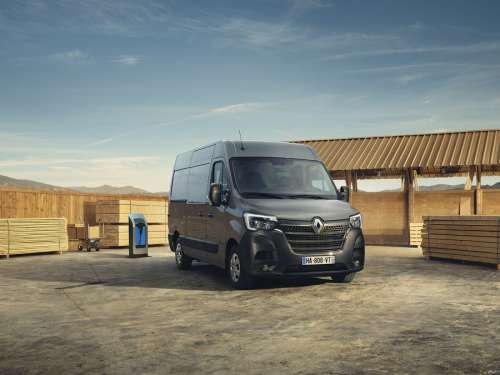 Renault представила оновлені комерційні авто із електроприводом