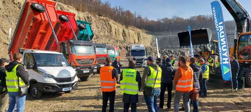 В Україні відбувся унікальний захід з демонстрації техніки в кар’єрі