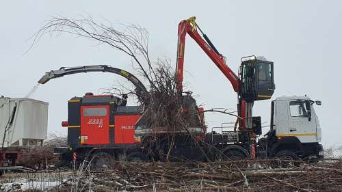 Вітчизняний виробник представив подрібнювач деревини на базі МАЗ