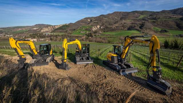 New Holland представив нові екскаватори