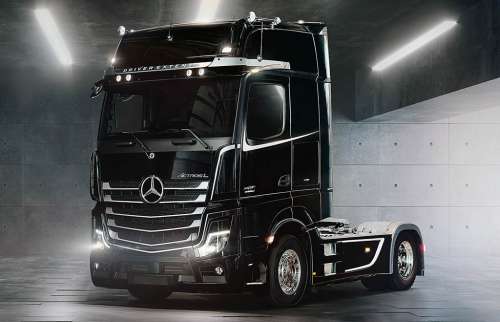 Преміальний тягач Mercedes Actros лімітованої серії представили офіційно