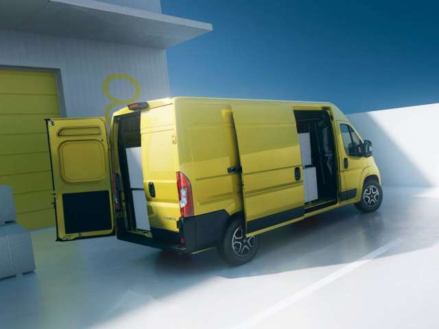 Opel покаже водневий Movano та оновлений Combo Electric