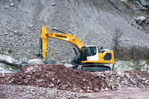 Liebherr представив унікальний гусеничний екскаватор для підземного будівництва