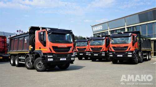 Українські дорожники отримали партію нових самоскидів IVECO