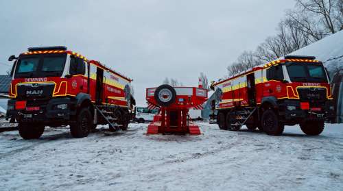 Рятувальникам передали піротехнічні машини на базі MAN