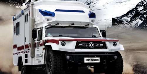 Dongfeng представив «швидку» на базі китайського Hummer