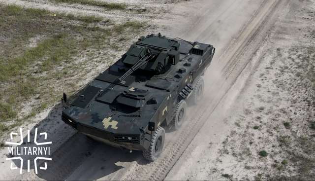 В Україні представлять нову версію бронетранспортера «Отаман»