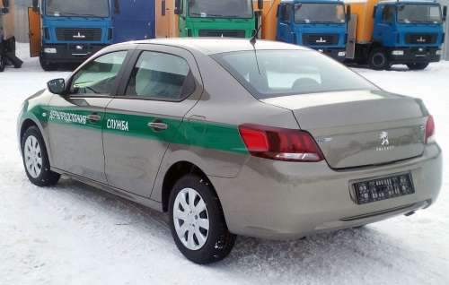 Вісімнадцять Peugeot 301 перетворили в спецавтомобілі